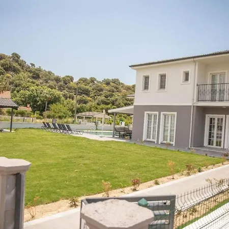 Hidden Paradise In Dalyan Center Pool For 11 People شقة